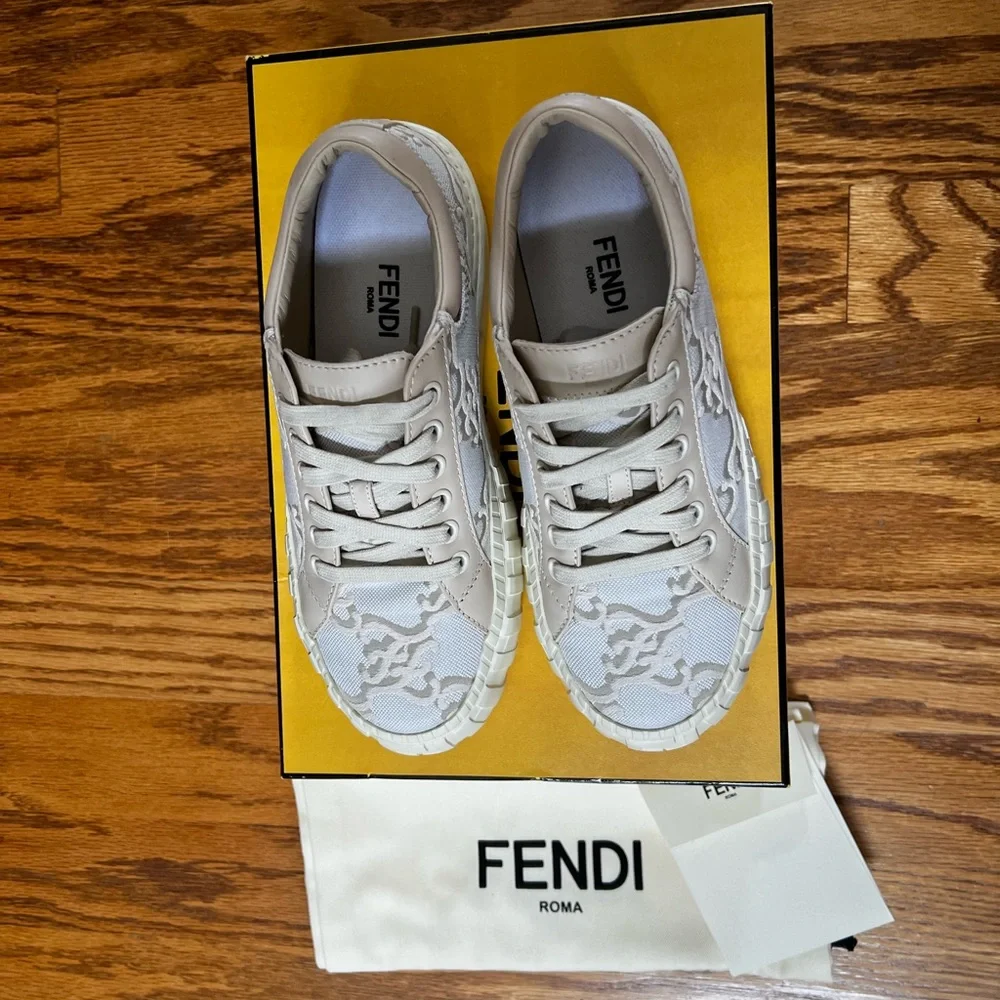 Fendi Camelia FF Karligraphy low-top sneakers in 38.5 - Picture 4 of 12